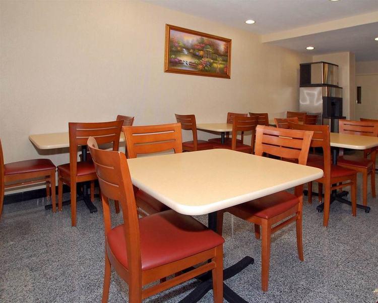 Comfort Inn Jfk Airport Ню Йорк Екстериор снимка
